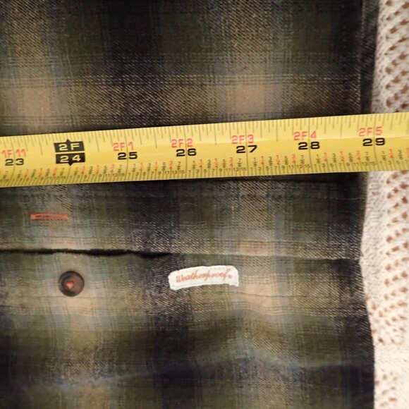 Men's Medium Green Flanned Button Down Shirt - Picture 5 of 6